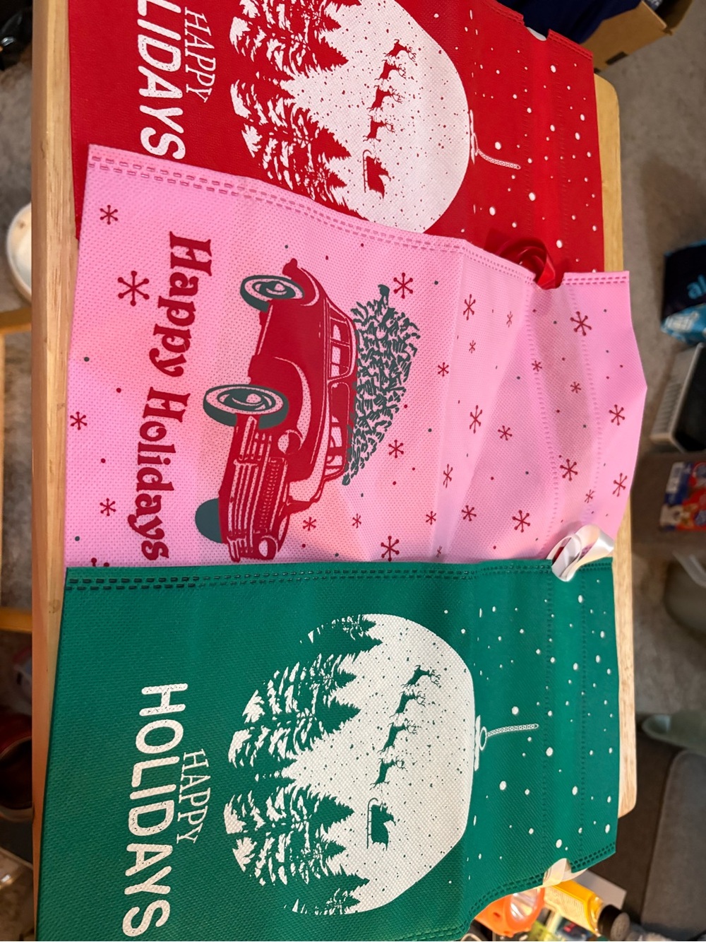 Lot of 3 fabric holiday wine bottle gift bags red, green, pink drawstring BN